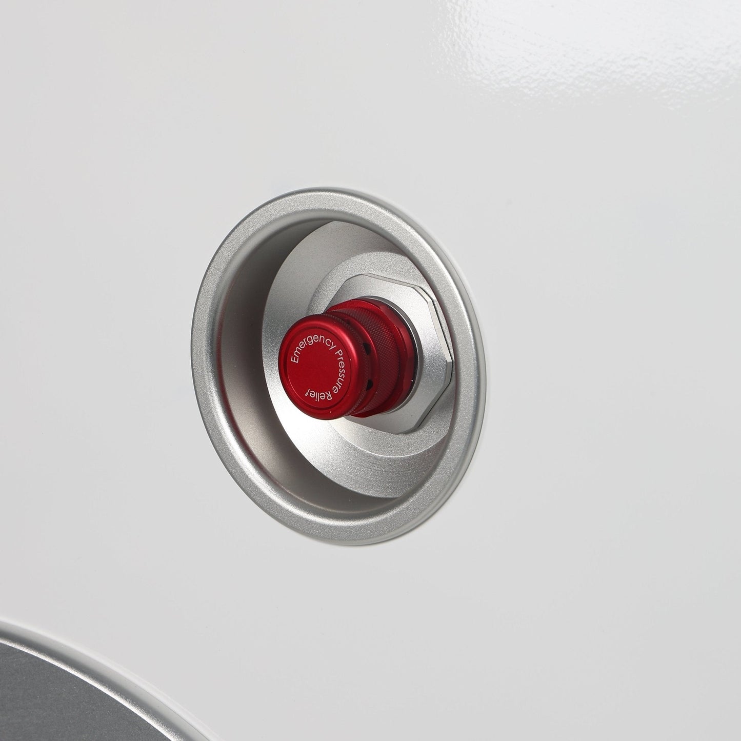 TIMEPOD 2 | Triangular Hard-Shell Hyperbaric Chamber 2.0 ATA | By MedEq Fitness